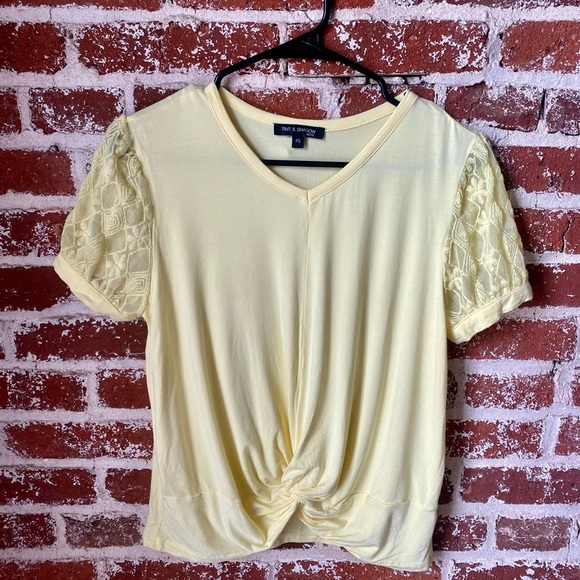 Yellow Lace Sleeve Women's Blouse - Picture 4 of 5